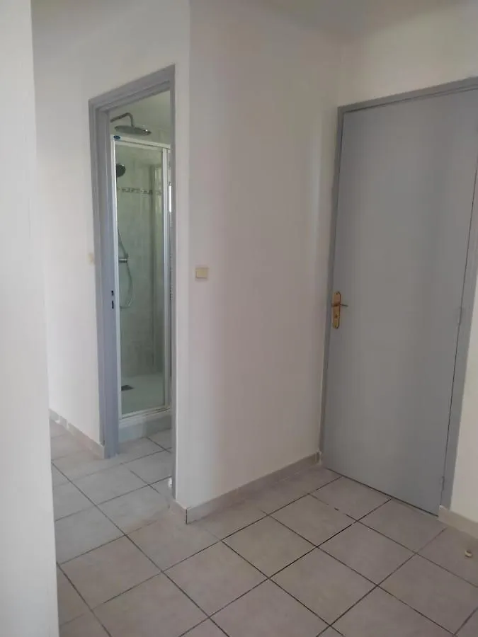 Appartement Calme Et Cosy Avignon 0*,